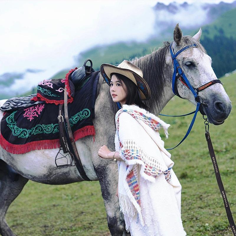 Ethnic Style Hooded Tassel Shawl Cloak – Women's Warm Knitted Cape, 2025 Collection.