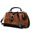 Damen Handtasche aus Wildleder und Rindsleder mit mehreren Fächern und Metallschnalle zum Tragen über einer Schulter oder als Crossbody Tasche