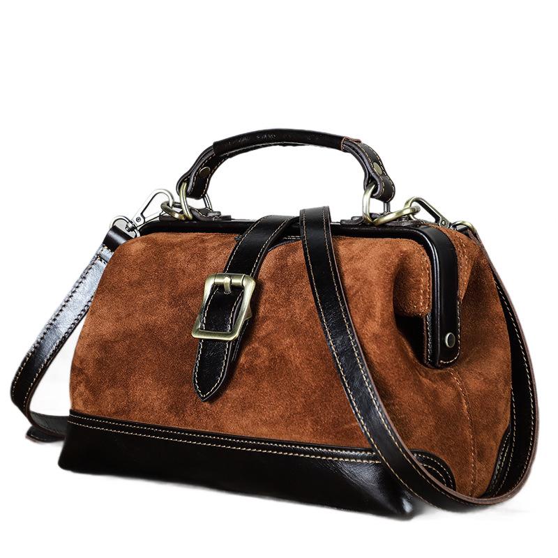 Damen Handtasche aus Wildleder und Rindsleder mit mehreren Fächern und Metallschnalle zum Tragen über einer Schulter oder als Crossbody Tasche