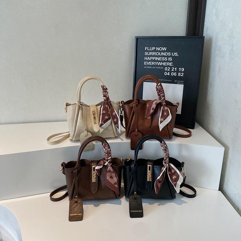 Fashion silk scarf portable vegetable basket bag retro bag women's new versatile messenger commuter shoulder messenger bag