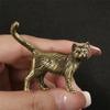 Figurine Chats Fantaisistes Laiton Vieilli Vintage Chaton Miniature Statue Cadeau Amoureux des Animaux Décoration Moderne pour Emménagement