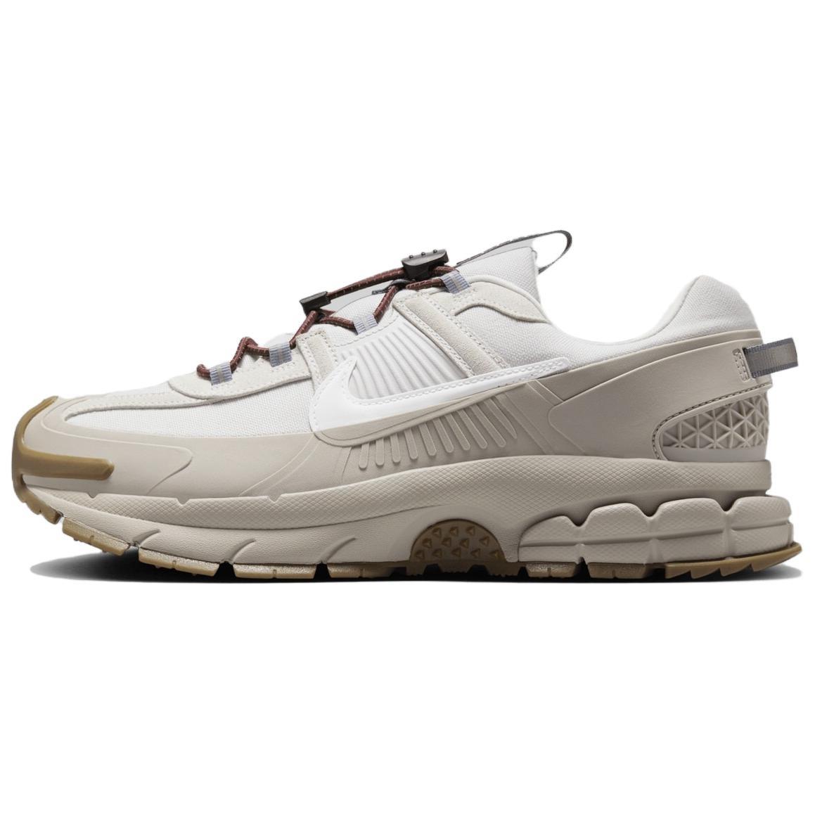 Nike Air Zoom Vomero Roam `College