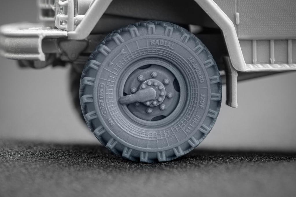 Truck Wheel Set Plastic Model Parts SCXWM72001 Scale-X 1/72 ZiL-131 (7 pieces) (for ICM) (Military Vehicle)