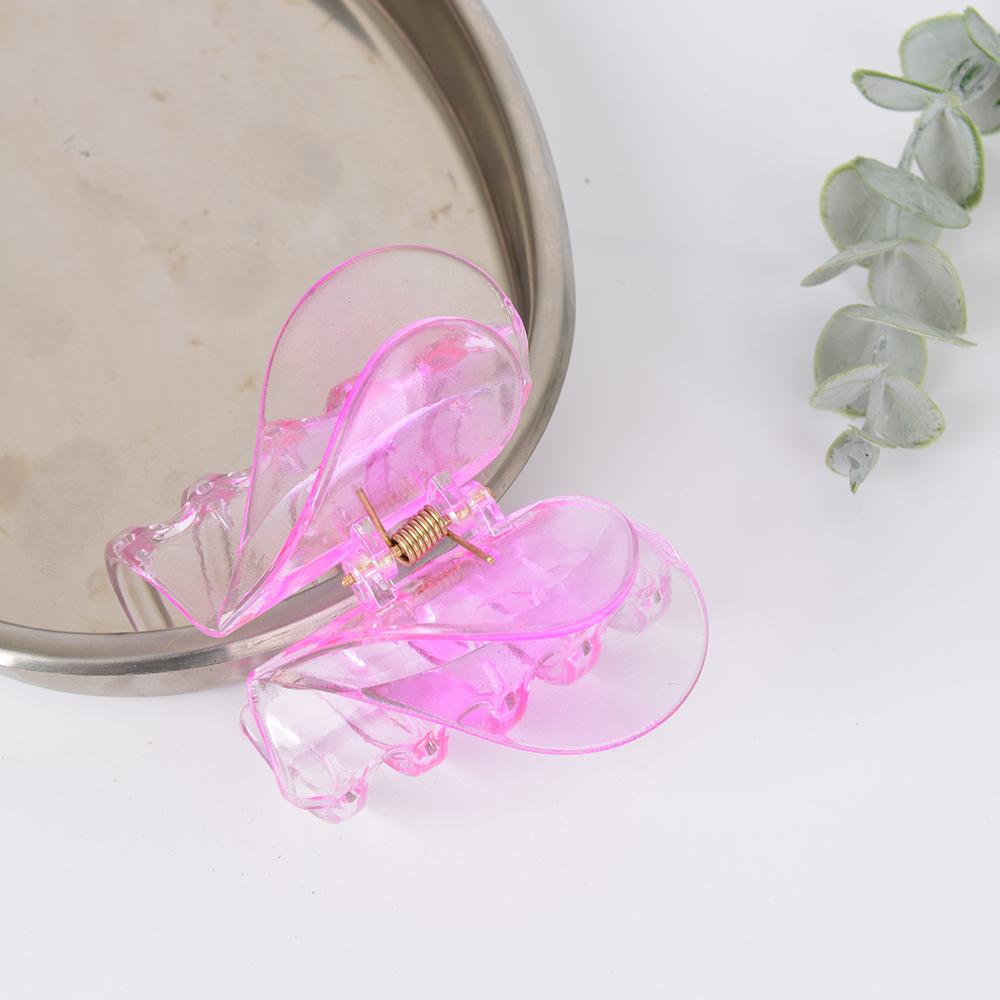 1pc Heart-shaped Hair Clip with a Three-dimensional Transparent Shark Clip for a Sweet Girl's Hair Styling