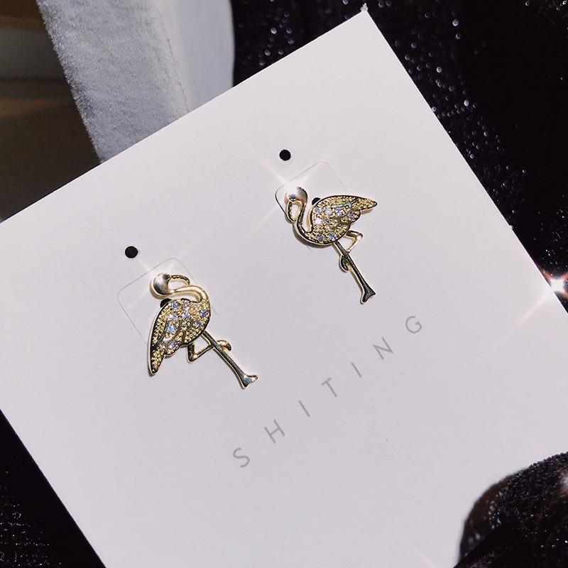Creative Retro Gold Color Lifelike Spreading Wings Flying Birds Tassel Waterfall Stud Earrings for Women Charm Jewellery Gifts