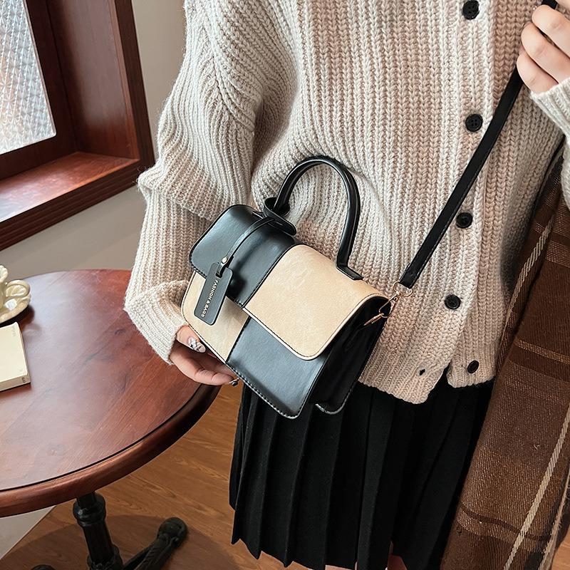 Winter new niche design contrasting color splicing portable small square bag fashionable simple retro shoulder bag