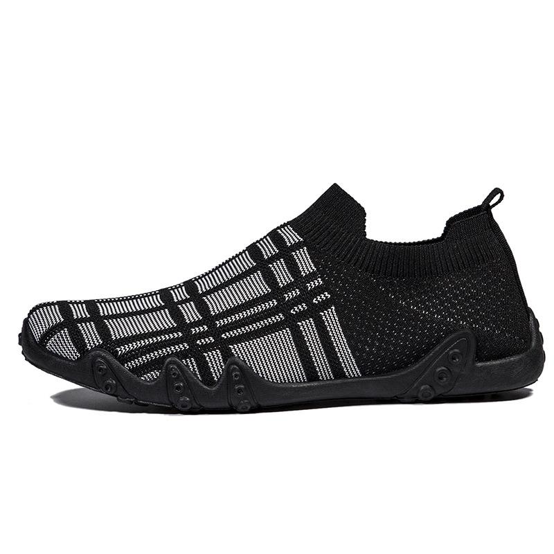 

Men s shoes summer new breathable fly-woven soft surface men s sports shoes trendy casual soft sole one pedal Doudou shoes 39 чёрный
