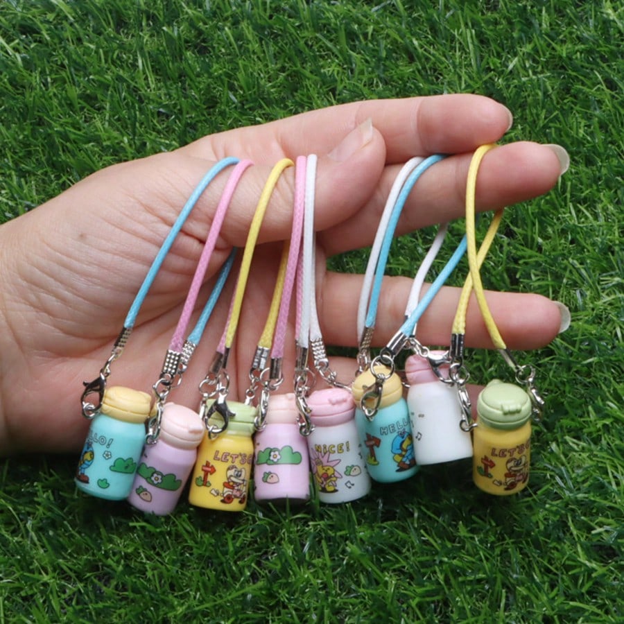 5pcs Accessories Clothes Miniature Things Doll Random Mini Cute Water Cup Shaped Bottle, Dollhouse Model Decoration Miniature Model Accessories