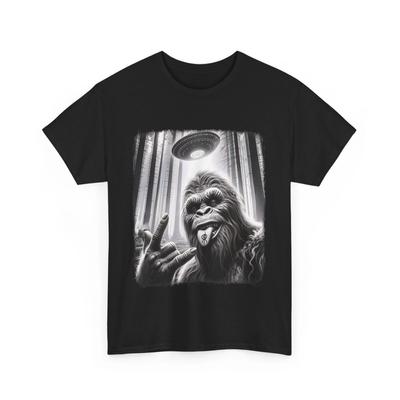 Sasquatch Selfie Big Foot Rock On UFO Alien Lustiges T-Shirt