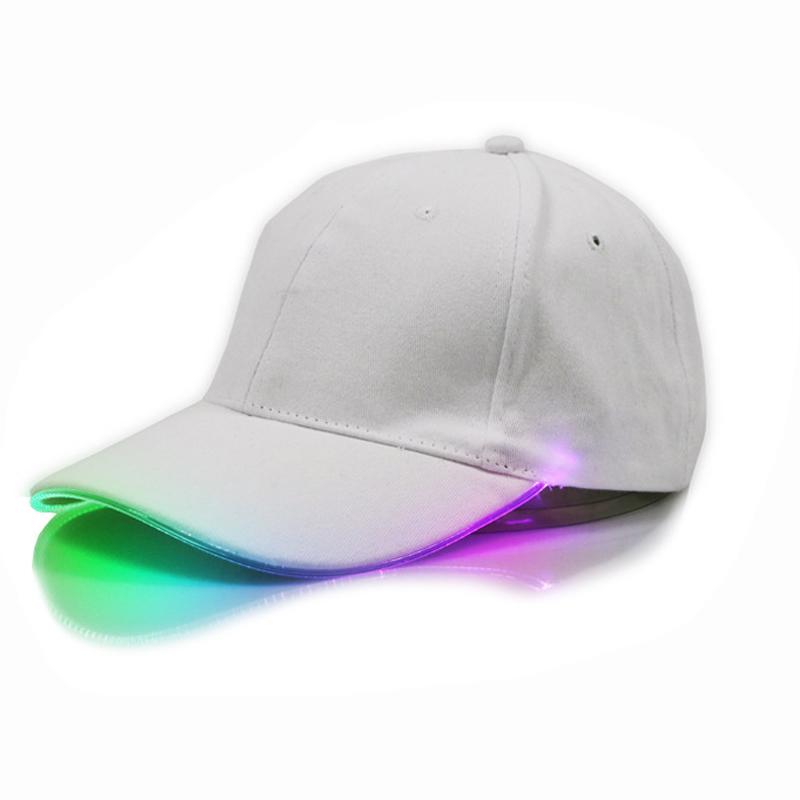 Cappello Invernale Con Luce LED FUZZIO – Berretto Ricaricabile USB, Visibilità Notturna, Unisex - 5