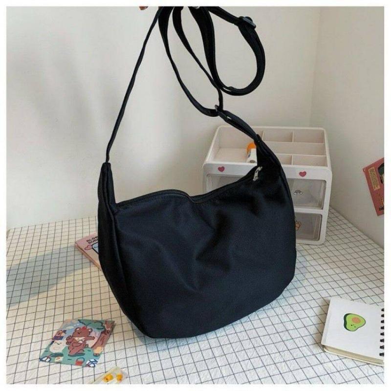 

Ретро девушка однотонная мягкая сумка через плечо трендовая простая сумка-мессенджер сумка-пельмень чёрный