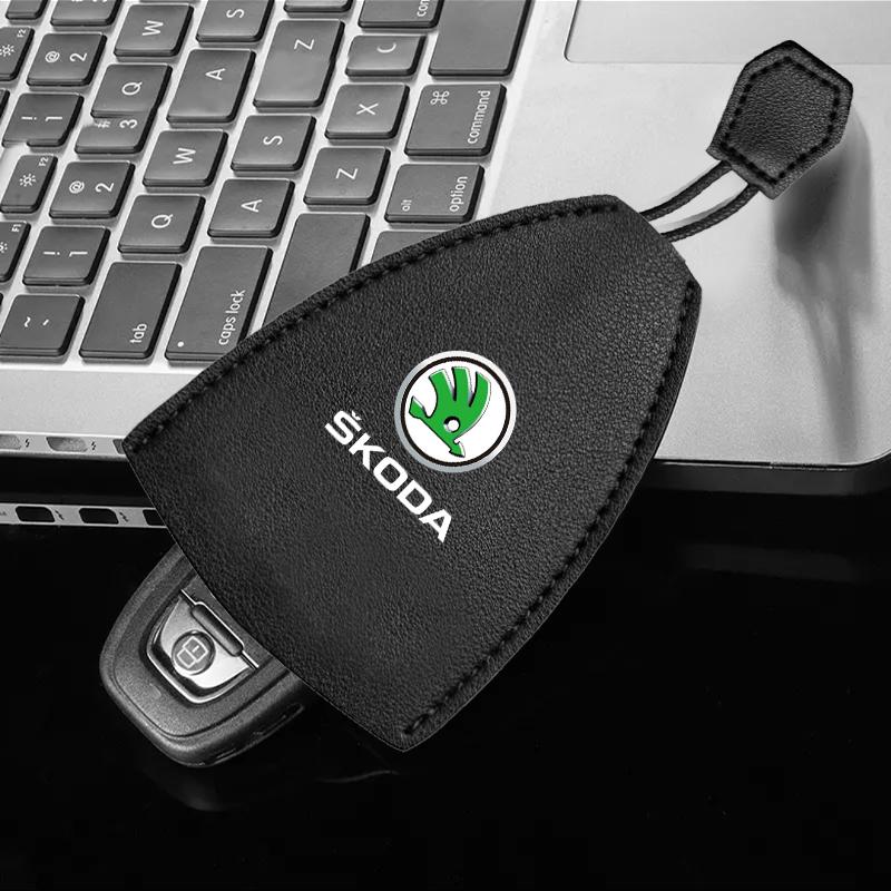 1Pcs Car Key Protection Shell Bag Car Key Case Cover Car Keychain For Skoda Octavia MK2 MK3 2 3 A7 Fabia Karoq Kodiaq Superb Rapid Kamiq