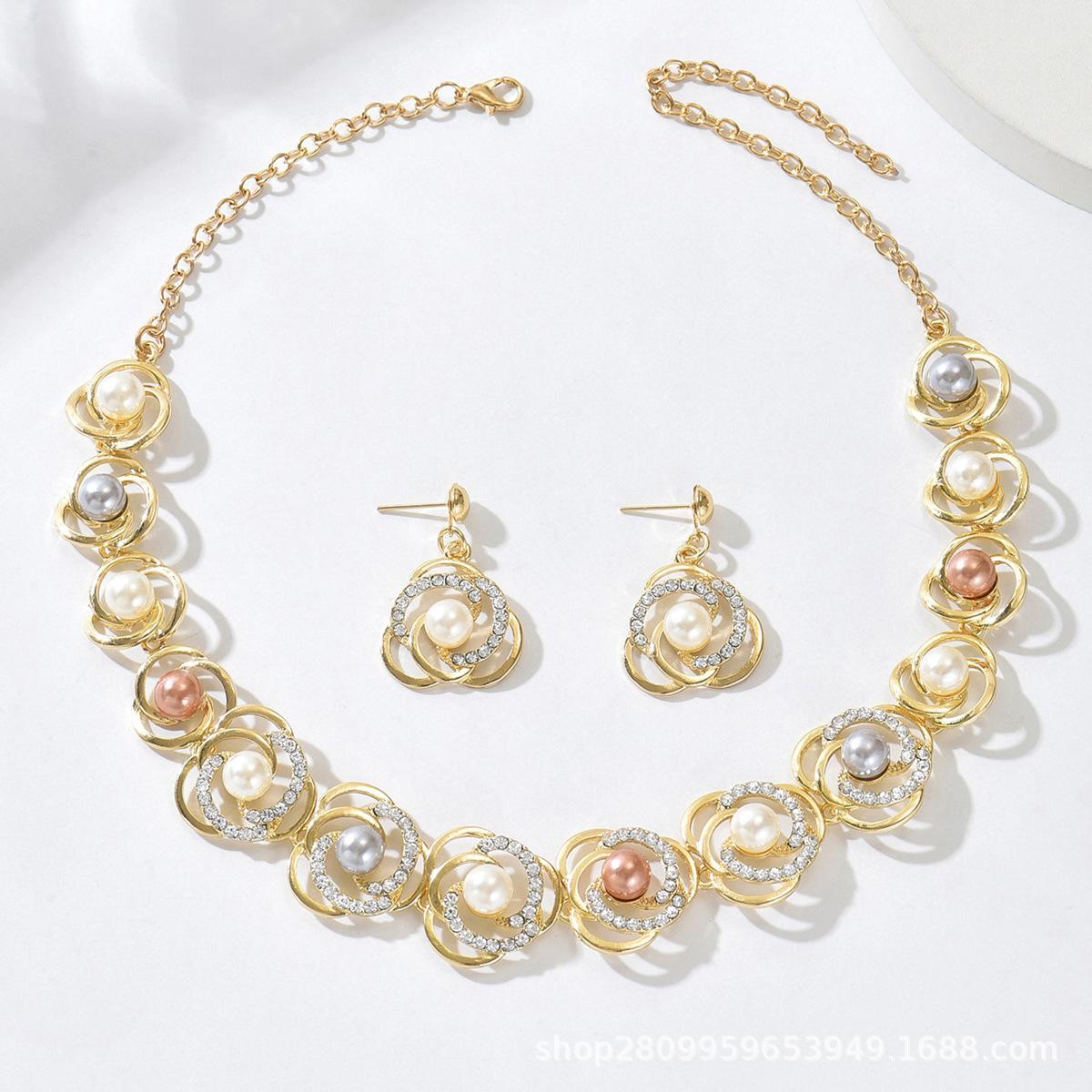 

Набор жемчужных ожерелий Свадебные аксессуары Модное платье Ужин Универсальный Сплав Гальванопокрытие Поставка