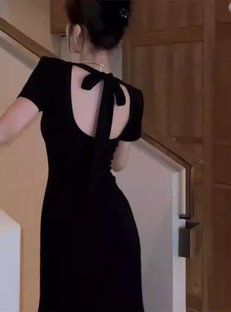 French Hepburn Style Sexy Halter Black Dress Summer New Waist Thin Round Neck Short Sleeve Long Dress