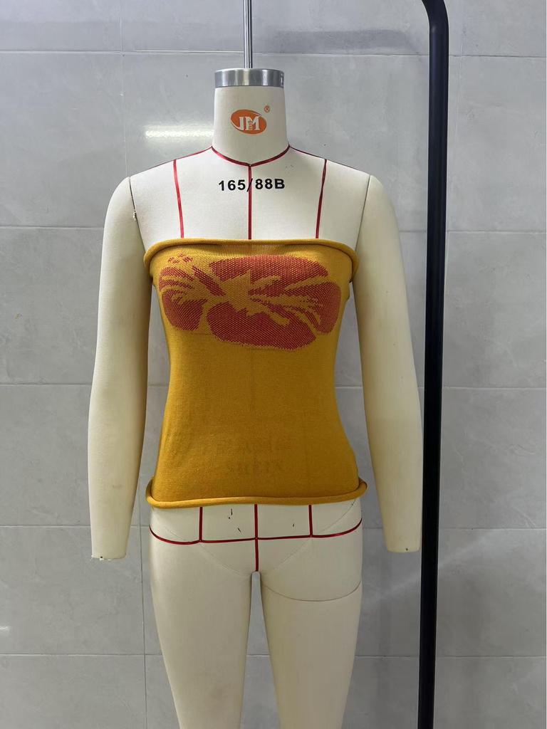 European & American Sexy Hot Sleeveless Knitted Bandeau Top for Women, 2025 Collection.