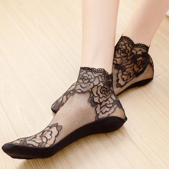 1 Pair Invisible Anti-Skid Women Socks Lace Flower Print Thin Shallow Socks for Daily Wear