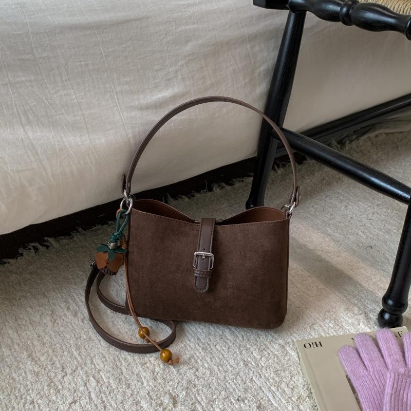 Vintage Maillard brown small bag 2025 new casual versatile women's messenger bag exquisite portable bucket bag