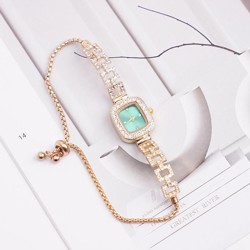 Cross-border new small square bracelet pull women's watch free adjustment square chain diamond set small ladies quartz watch