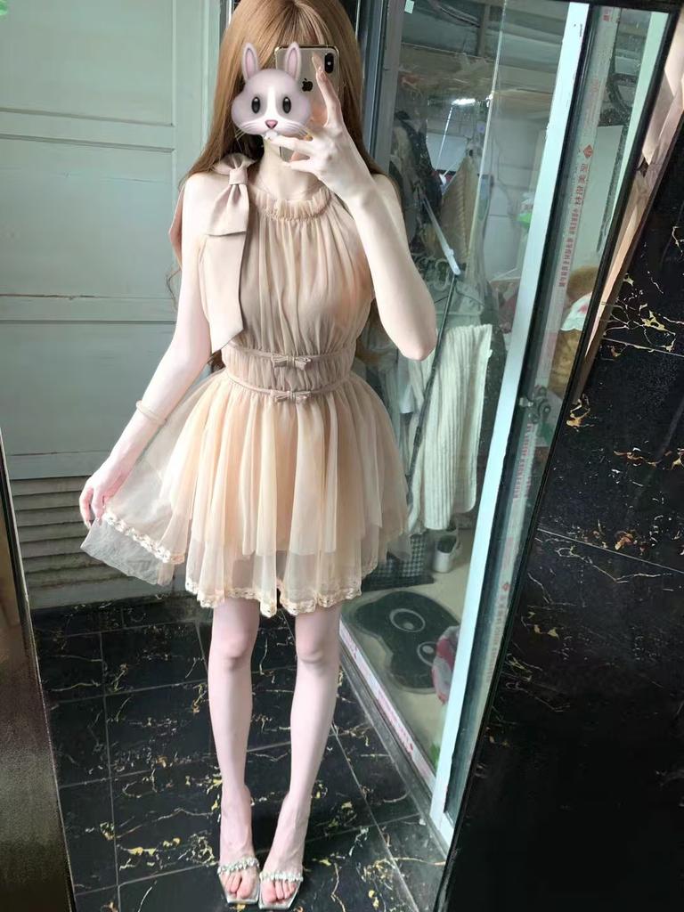 slightly drunk, pure desire to show the figure A-word short skirt irregular hem dress exquisite summer super beautiful sleeveless skirt
