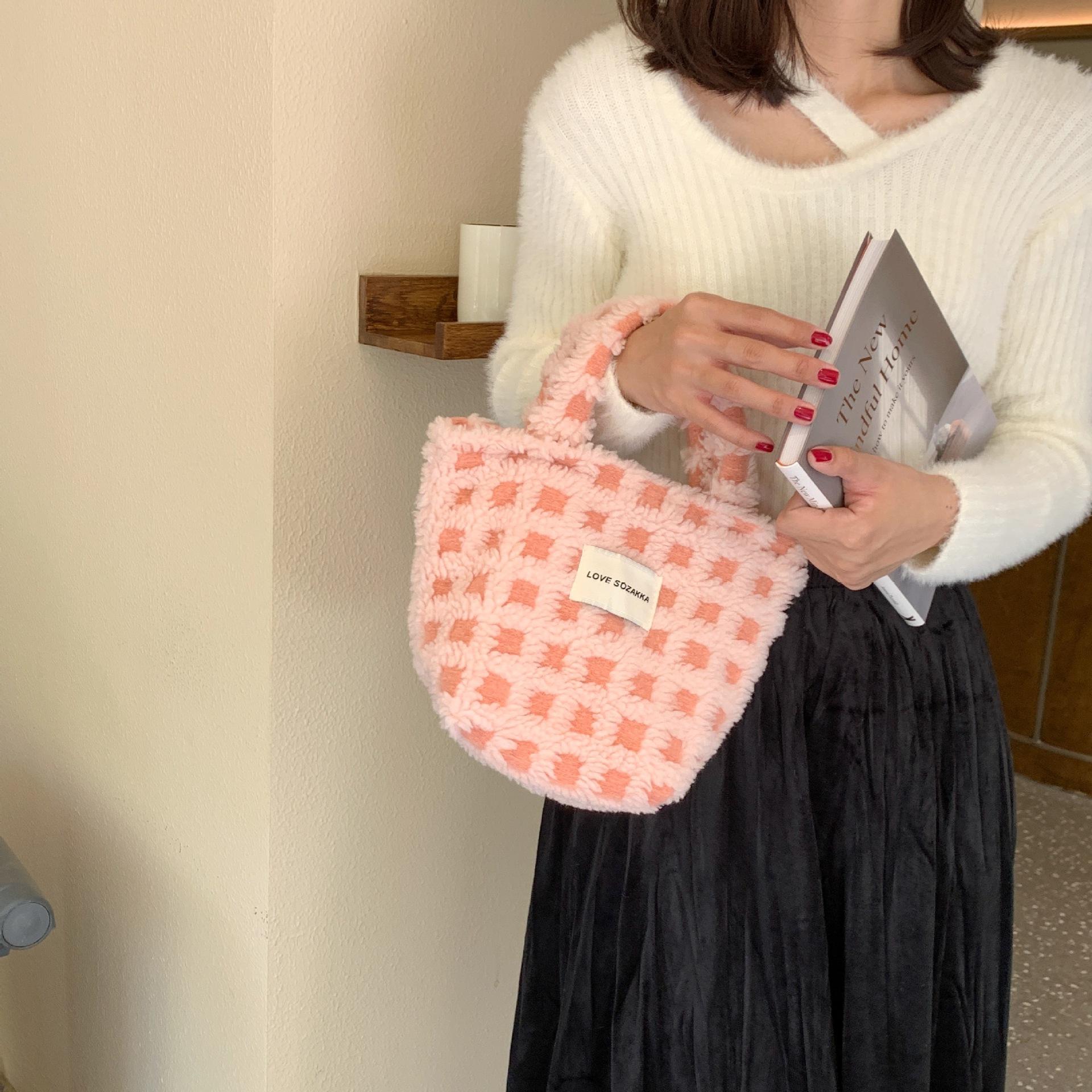 Осень-зима овечья шерсть вафельная милая ручная большая сумка женская портативная сумка — фото 3