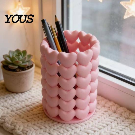 Heart-shaped Pen Holder 3D Printed Hollow Heart Holder, Aesthetic Stand, Girlish Smooth Finish Organizer Makeup Brush Multifunctional Storage