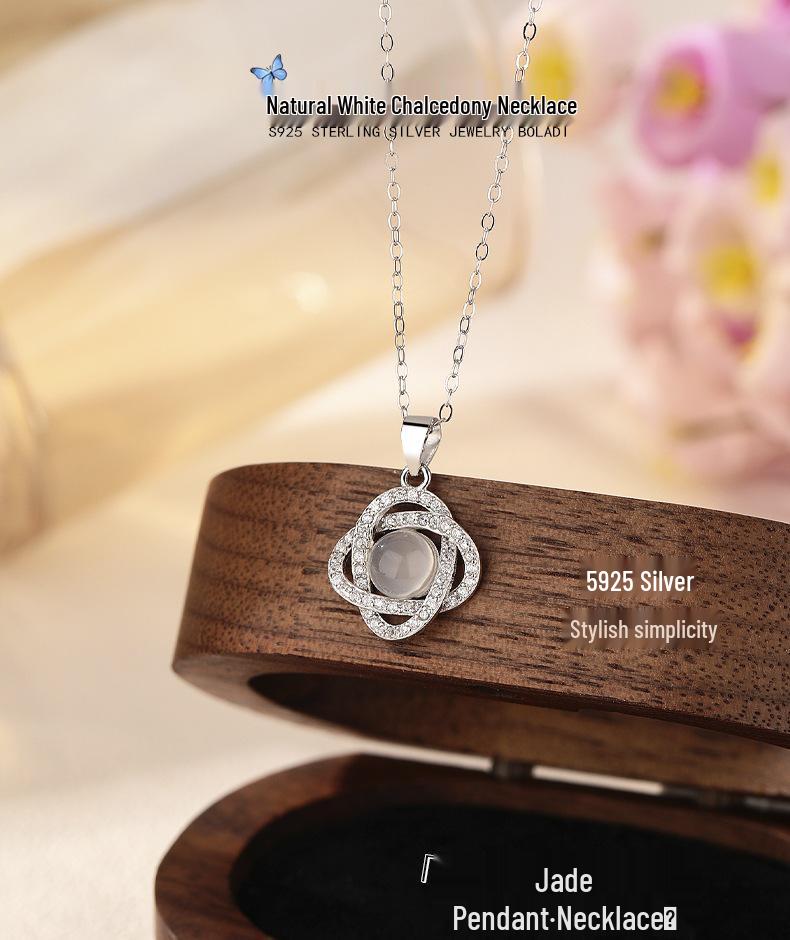 S925 Sterling Silver Icy White Chalcedony Flower Necklace: Women's High-End Summer Luxury Clavicle Chain with Sparkling Diamond