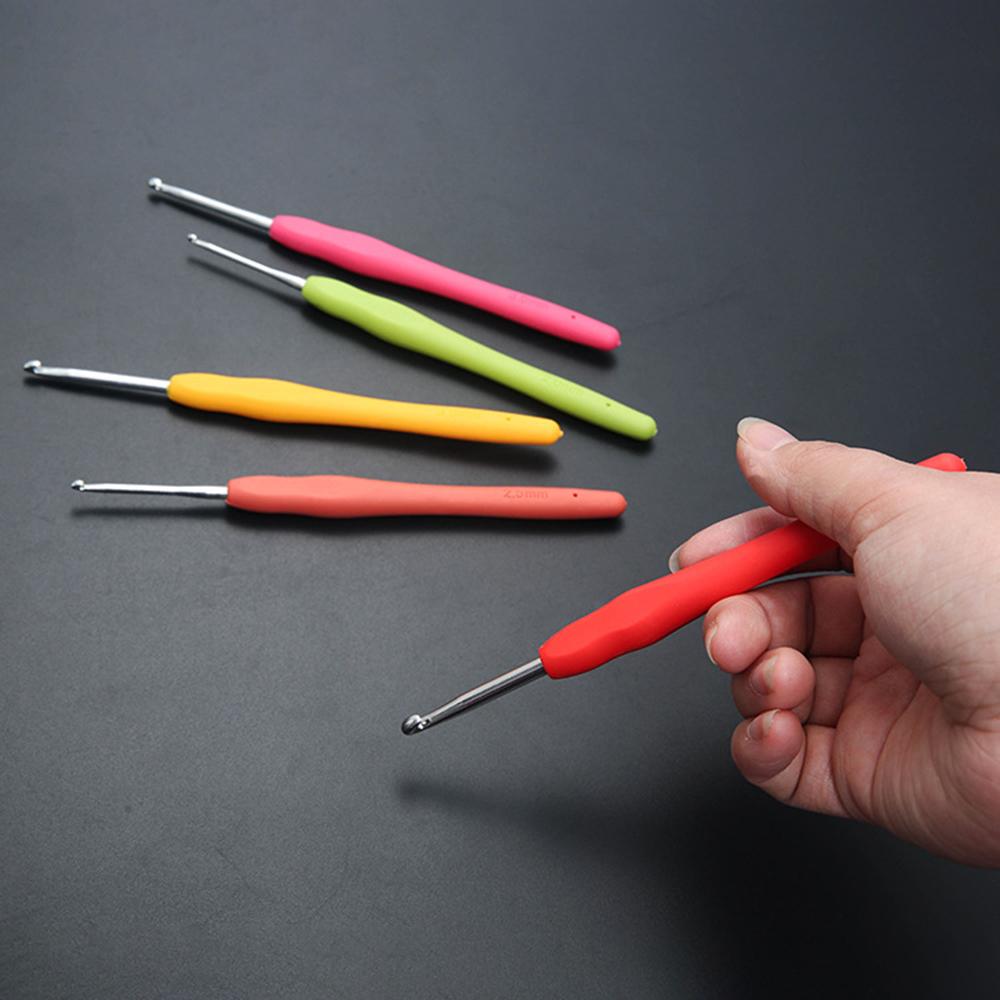 Tpr Crochet 2.0-6.0mm 9-Piece Soft Handle Crochet Hand Woven Rainbow Soft Handle Crochet Aluminum Crochet Set Knitting Needle