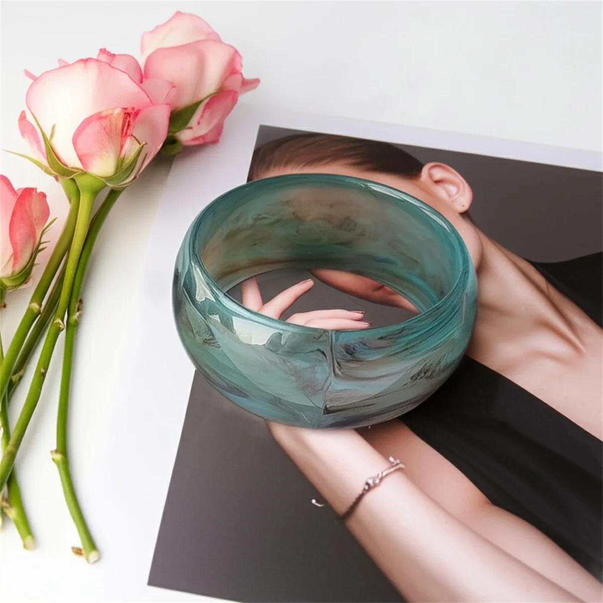 

Fashion Vintage Exaggeration Shining Charm Classic Thick Resin Acrylic Smudging Bangles Geometric Round Wide Bangle Bracelet 67mm