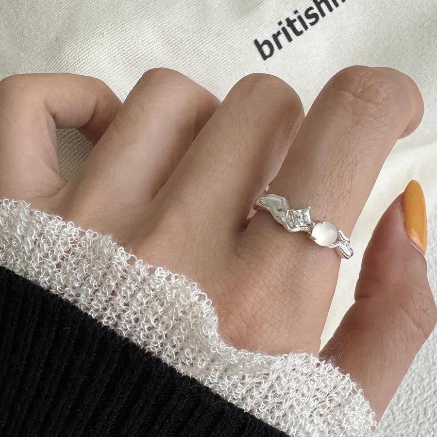 Lightweight Fashionforward Moonstone Agate Ring For Women With Striking Geometric Design