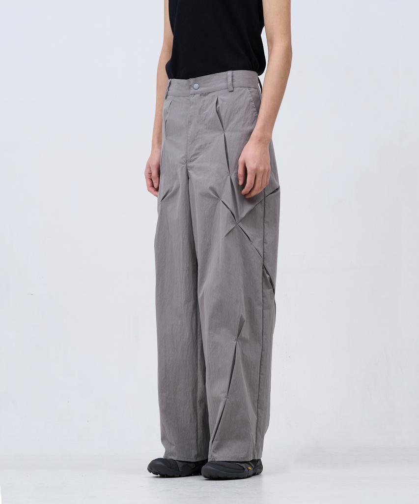 Kasakasa Pleated Curve Pants Gray