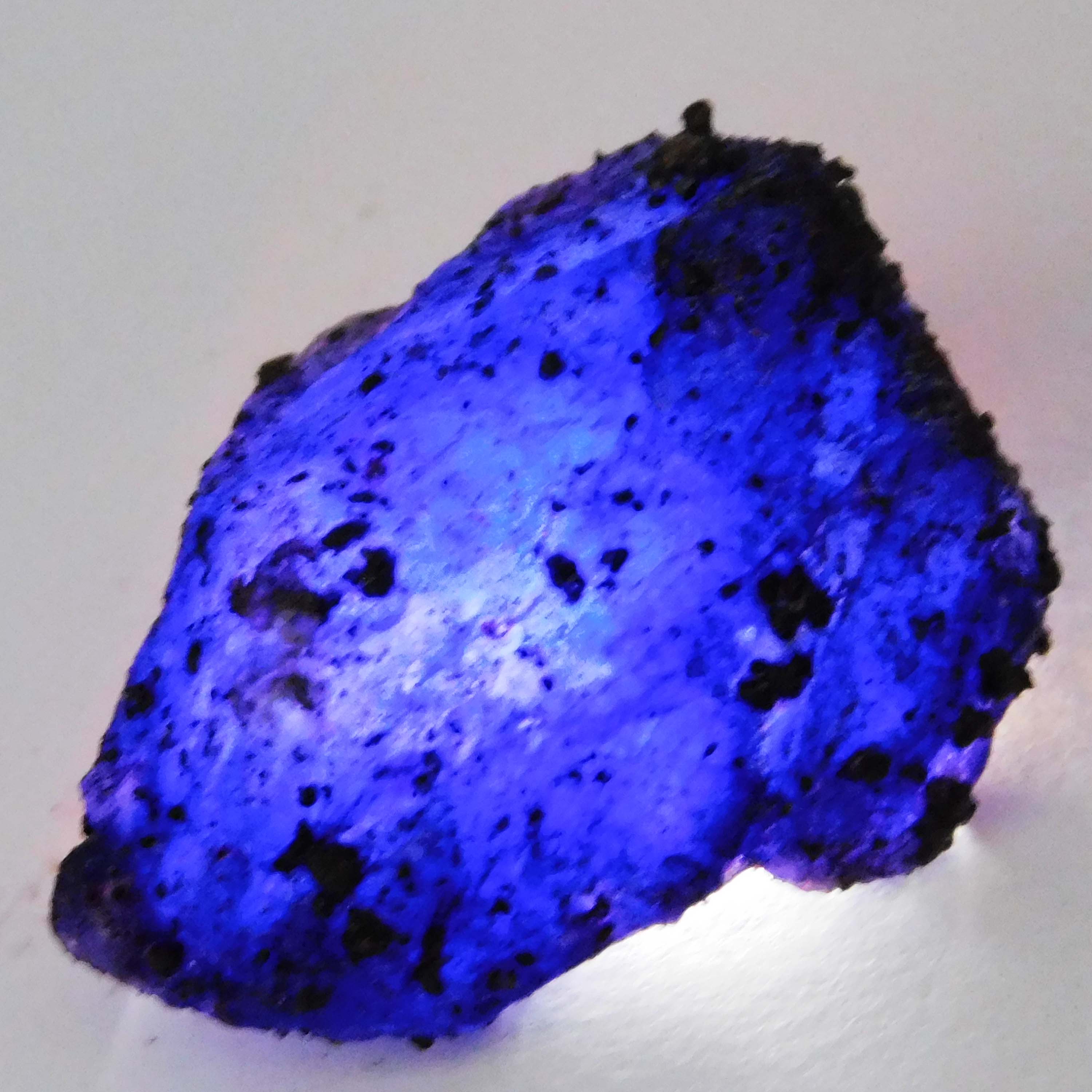 

CERTIFIED Natural Blue Earth Mined Sapphire Huge Rough 67.52 Ct Loose Gemstone A-5666 37.7 mm APPROX. синій