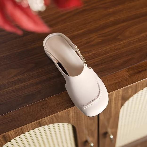 2025 new French women's shoes, fashionable summer casual thick heel low heel sandals round head bag head rear empty fashion drag