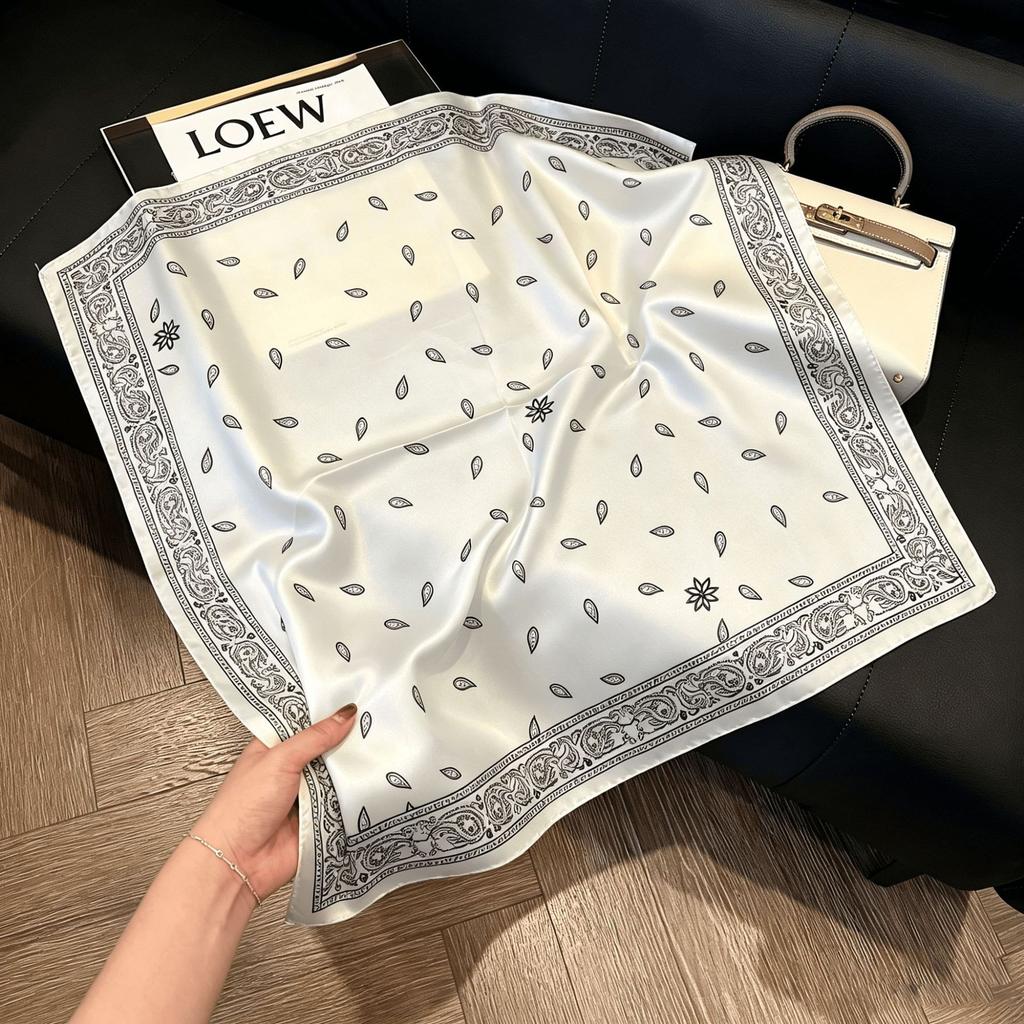 Lao Qian Feng Coffee Color Cashew Nut Silk Scarf Headscarf Versatile Neck Square Scarf Premium Sense Female Foreign Style Decorative Scarf Scarf