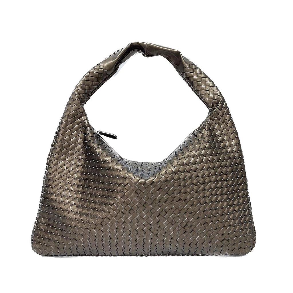 2026 Handwoven Retro Monk Bag: Chic, Fashionable Design for Daily Commute