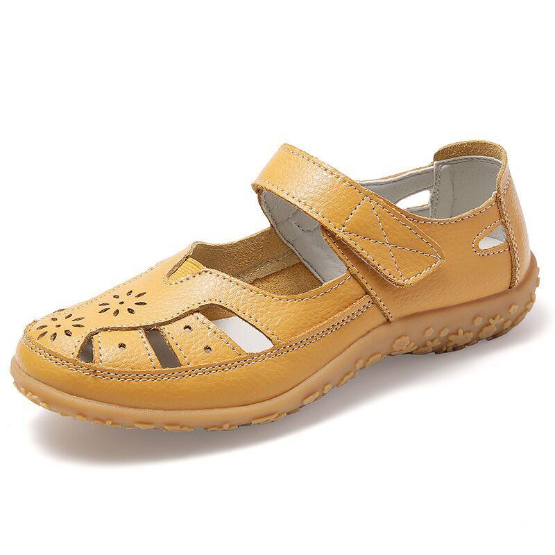 

Big leather sandals women s spring and summer comfortable soft-soled mother shoes non-slip flat-bottomed breathable hollow bag head hole shoes 43 жовтий