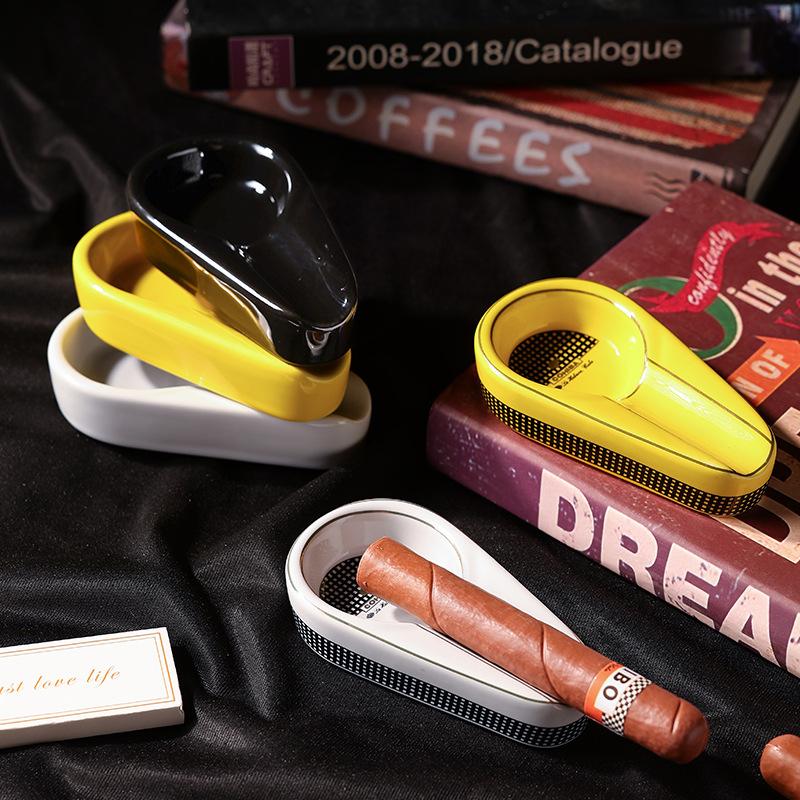 1PC European Style Ceramic Cigar Ashtray High-end Creative Personality Portable Home Office Ashtray Accessories Cigar Rack Single Ashtray