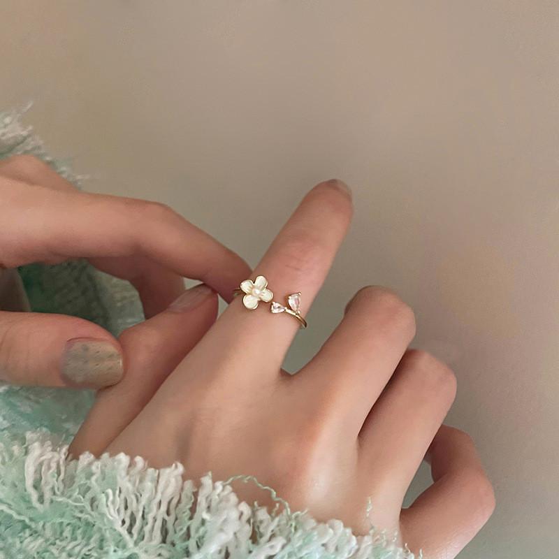 Stylish Adjustable Floral Ring With Pearl Zirconia For Women Summer 2023 Fashion Jewelry