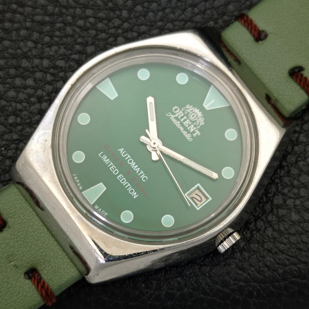 VINTAGE ORIENT AUTOMATIC 46941 JAPAN MENS GREEN COLOR DIAL WATCH a701806-5 R207-a701806