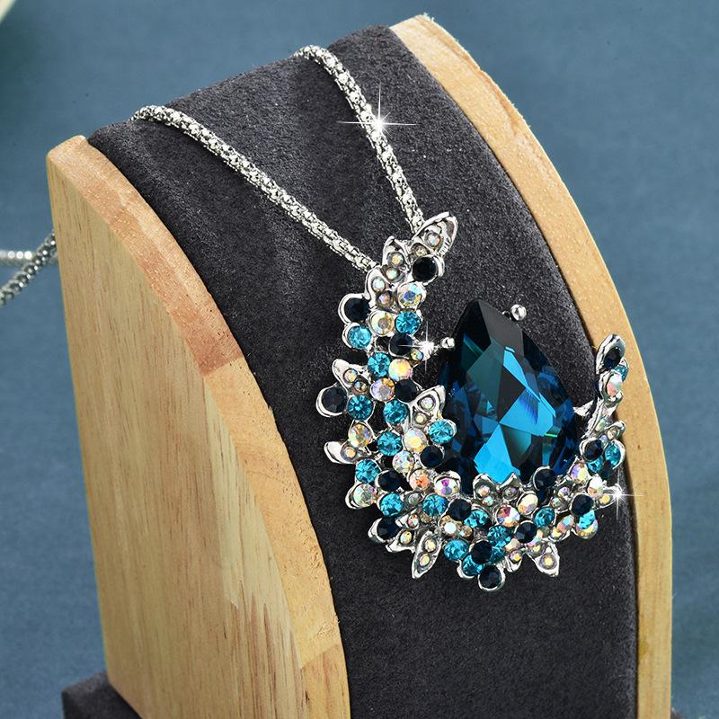 Premium Moon Sweater Chain Femininity Crystal Water Drop Pendant Long Necklace Fashion Versatile Trend
