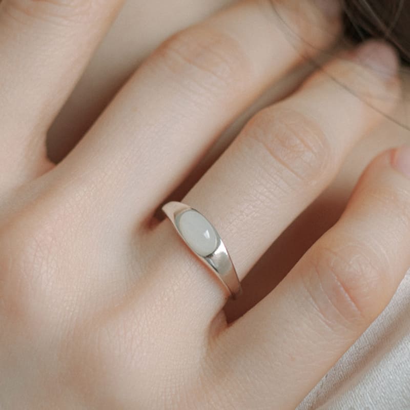 Pinaf Uovo ring _ white