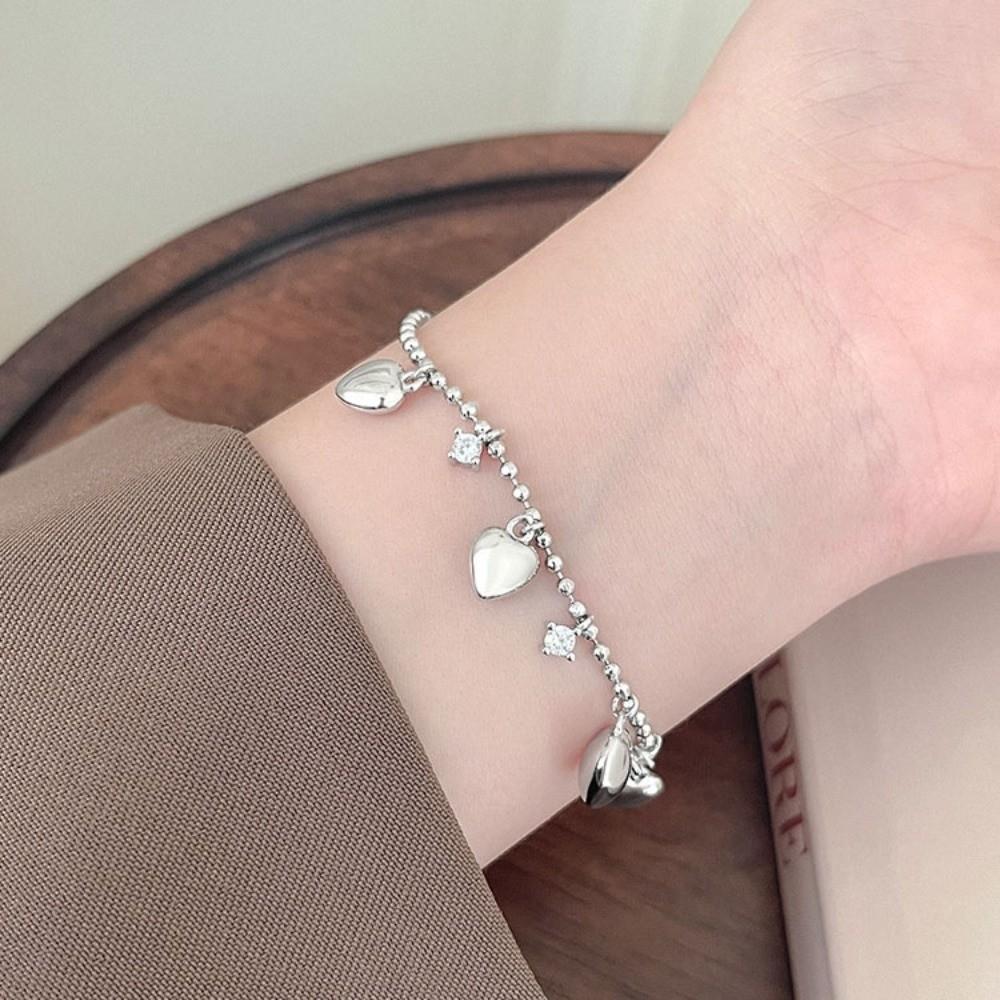 Zinc Zinc Alloy Gold Bracelet Rhinestone Charm Hand Chain Exquisite Heart Bracelet  Bridal Party