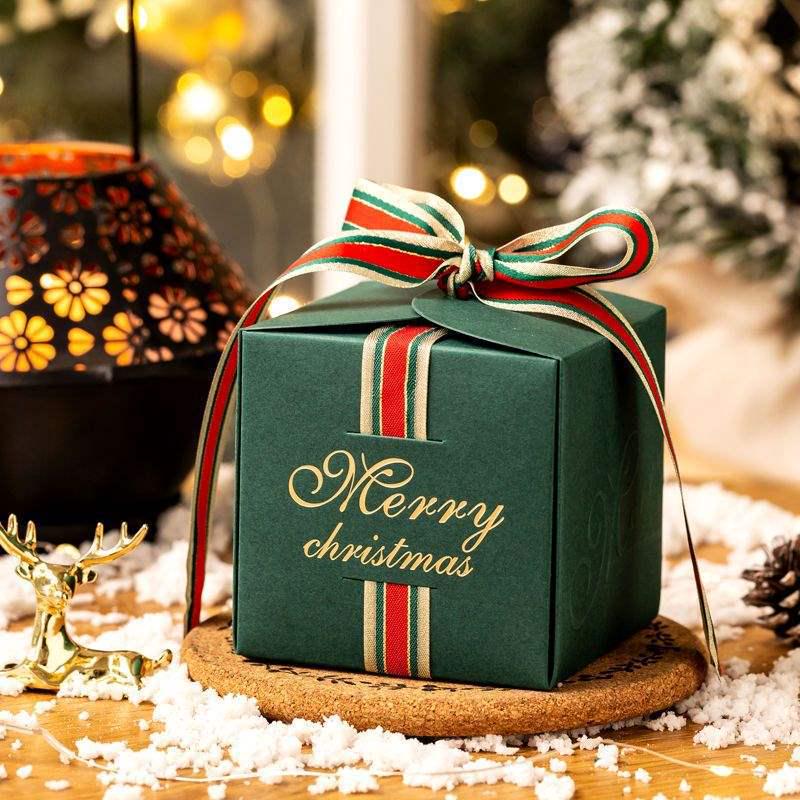 Christmas Apple Gift Box for Kids - Creative Holiday Packaging with Candy Bag