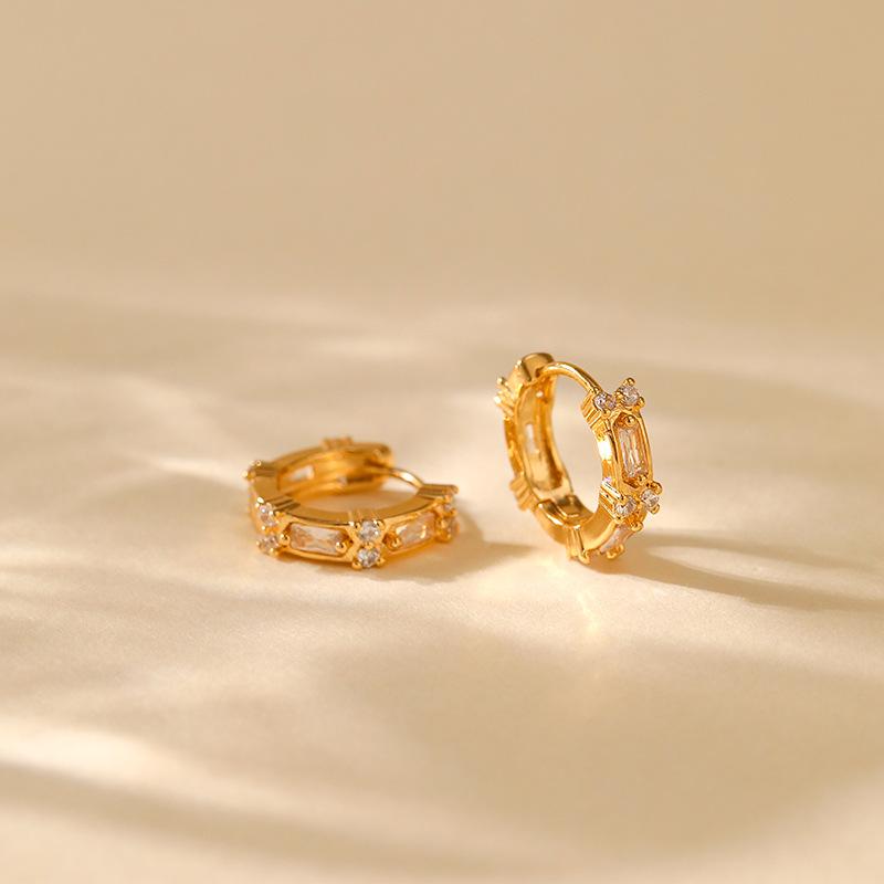 Luxury Style 18k Gold Plated Ear Buckles Zirconia Inlaid Daily Earrings