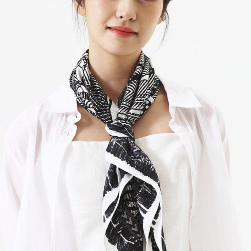 ONSZ Iluzorní gobelínový hedvábný šátek