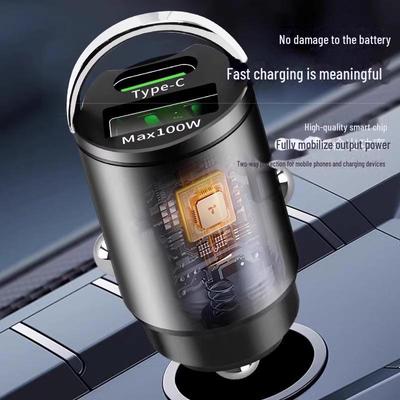 מטען רכב קומפקטי 3 ב-1 לטעינה מהירה עם יציאות USB ו-Type-C