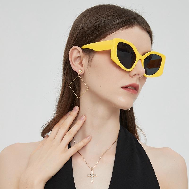 Big Frame Vintage Cat Eye Sunglasses Women Men Retro Square Sun Glasses Polygon Goggle for Male Female