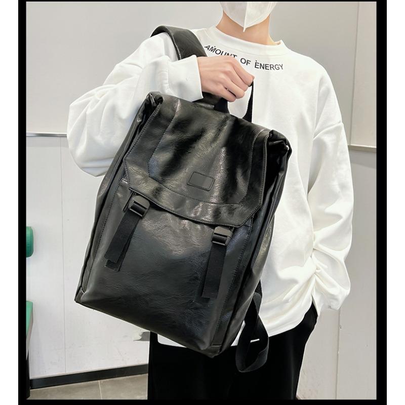 Fashion new trends, men must! Trendy generation of Korean version of the casual backpack, leading the fashion trend.
