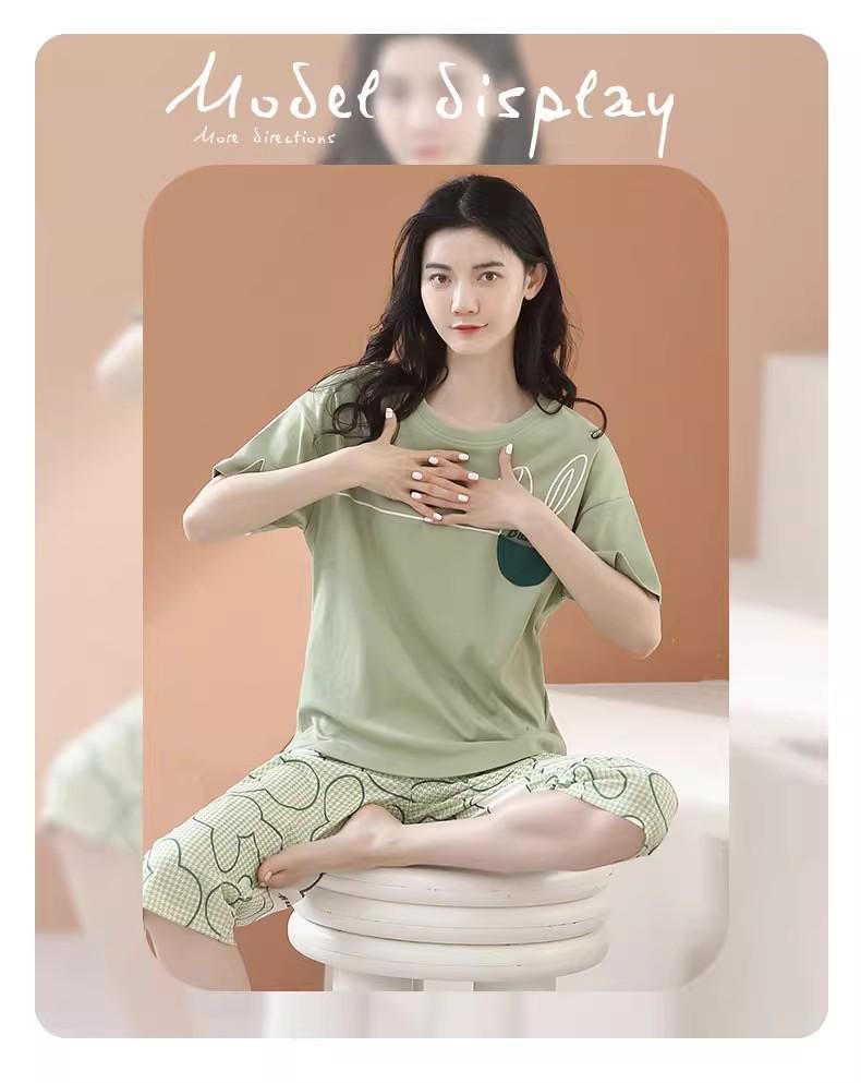 Women's Summer Plaid Capri Pants and Short-Sleeve Top Set - Plus Size Literary Style Homewear