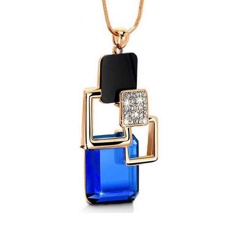New crystal sweater chain women's Korean version fashion clothes accessories retro long necklace versatile autumn and winter pendant wholesale