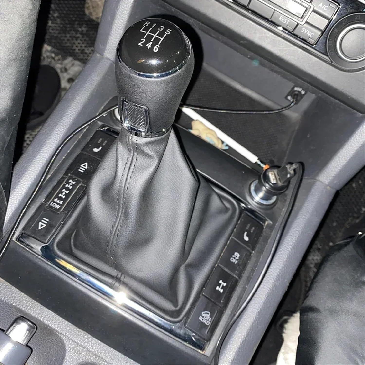 Car Gear Shift Knob Compatible with VW Amarok 2010-2022 Manual 5/6 Speed Lever Stick Leather Boot Parts Auto Accessories(6 Speed)